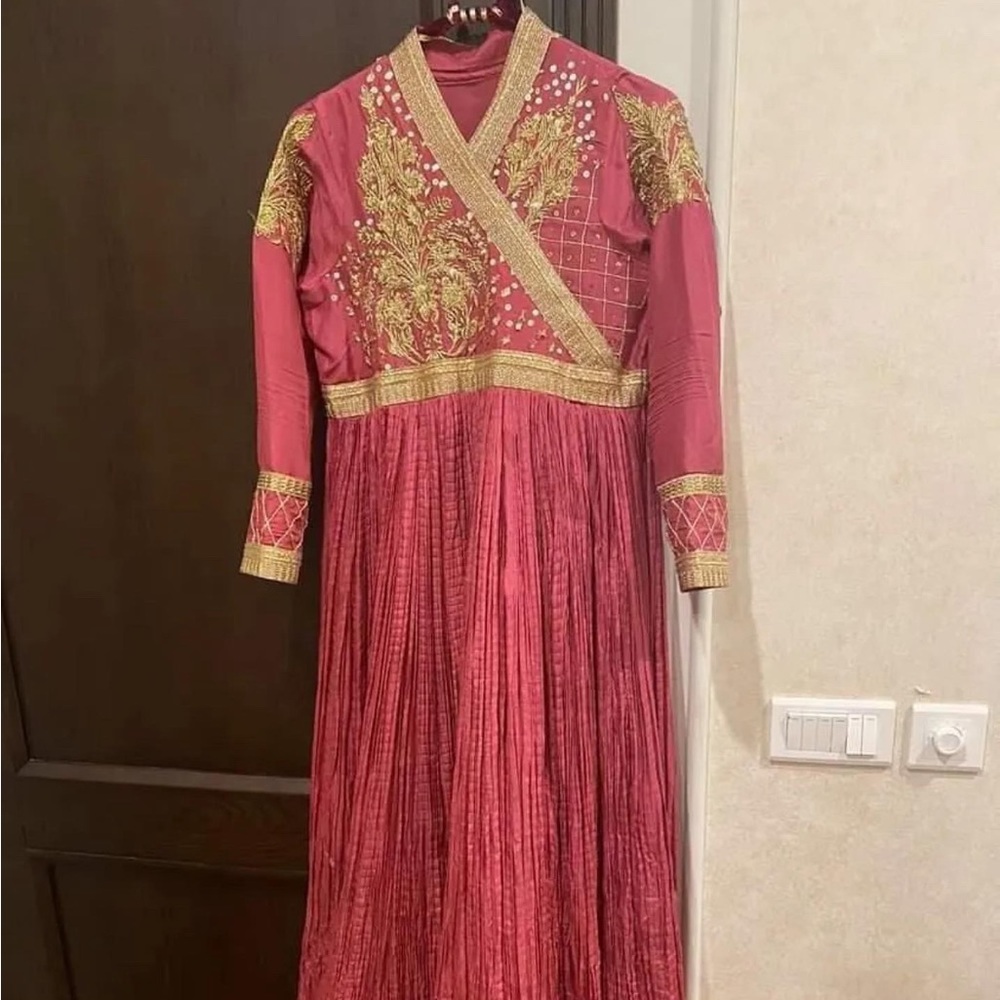 Bisma amir medium size Pakistani and Indian dress